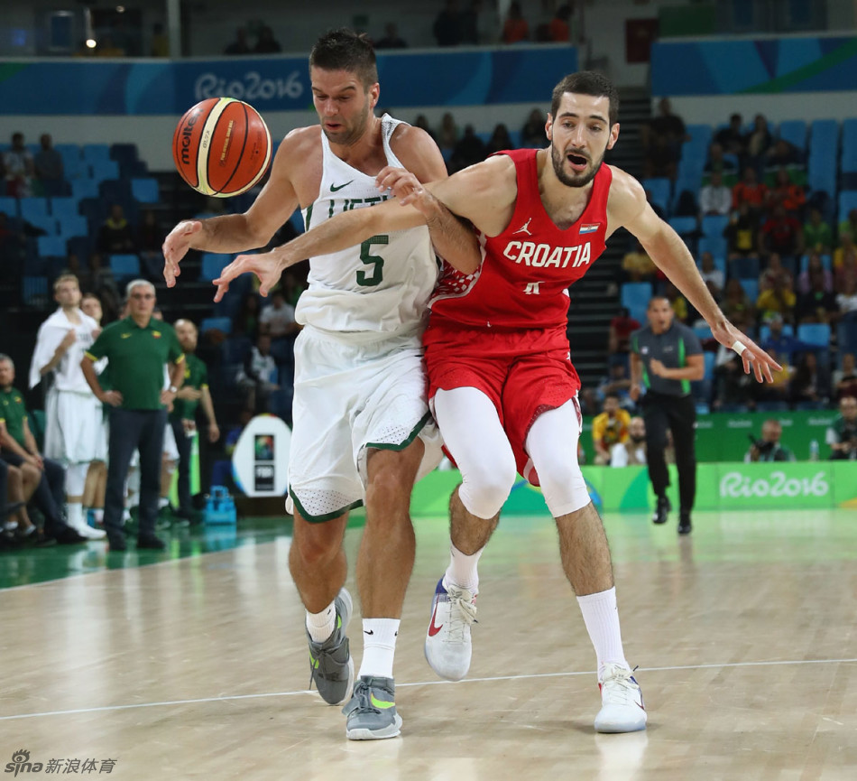 爱游戏娱乐-墨西哥力克克罗地亚，格纳布里扛起全队