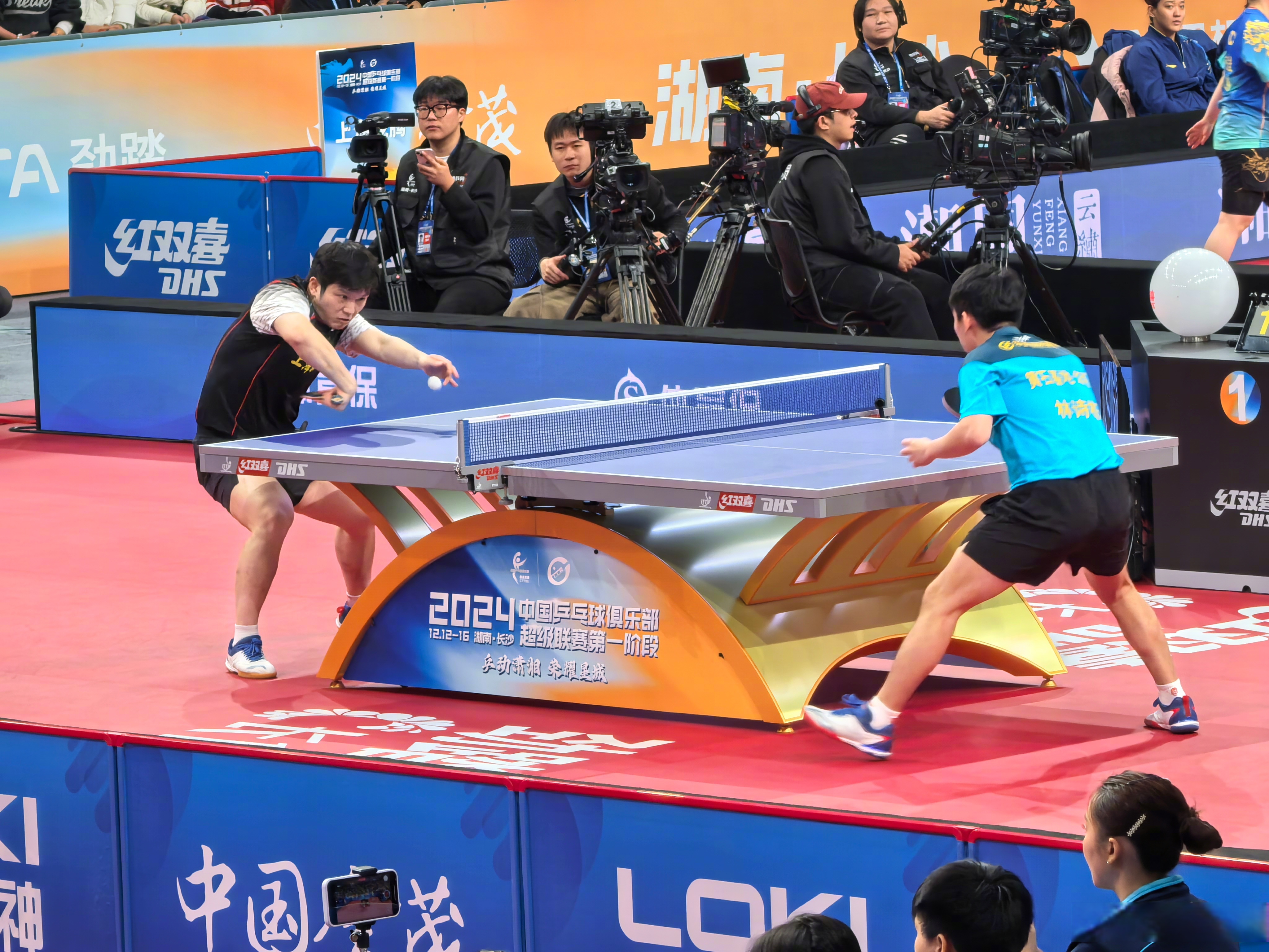 爱游戏体育-法国队逆转韩国队，樊振东带队取胜