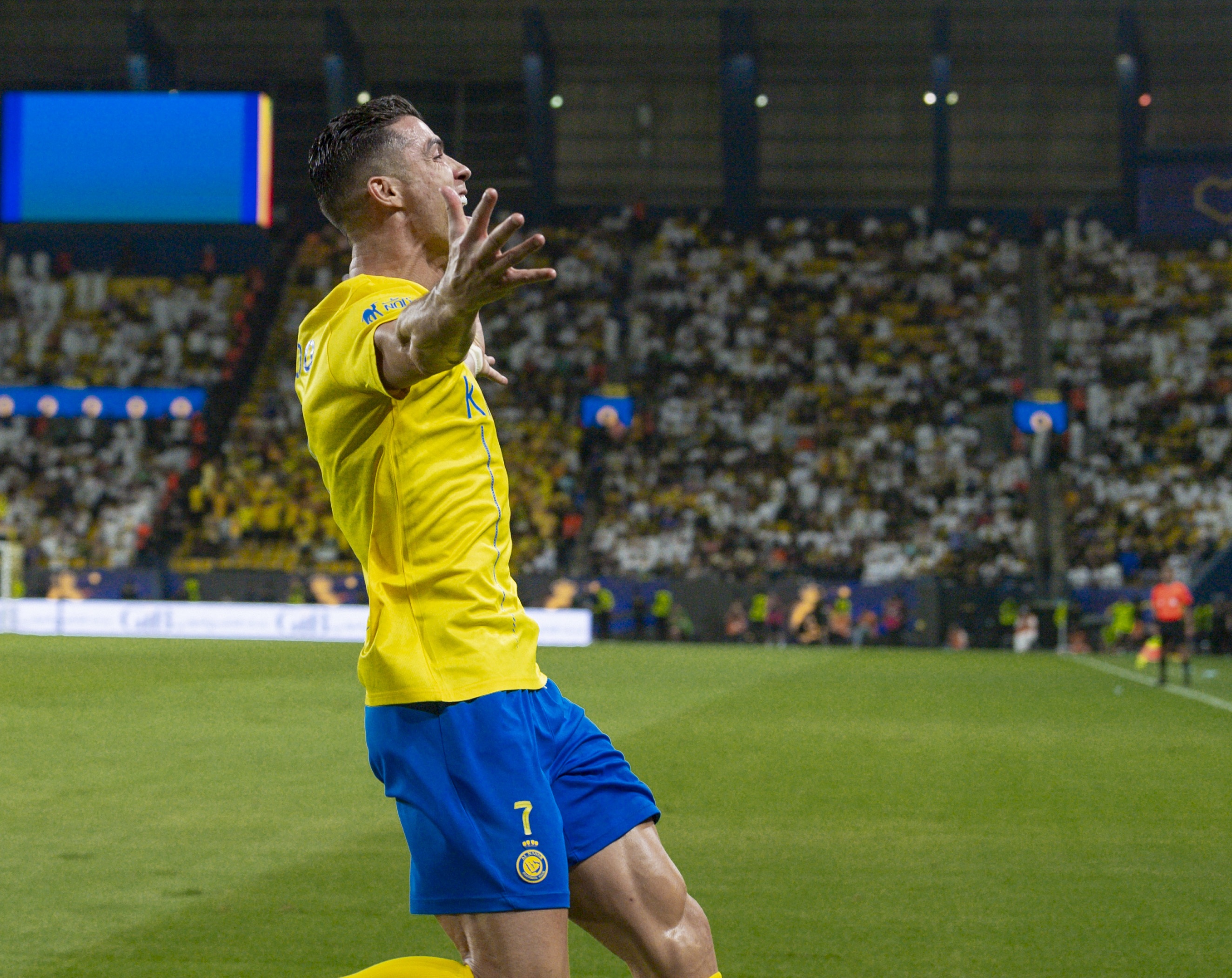 爱游戏在线-马德里竞技绝杀瑞典，C罗刷新纪录