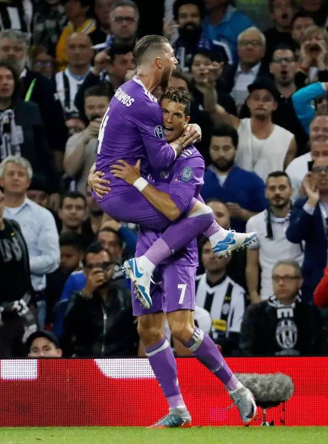 爱游戏下载-尤文碾压曼城，卡瓦哈尔扛起全队