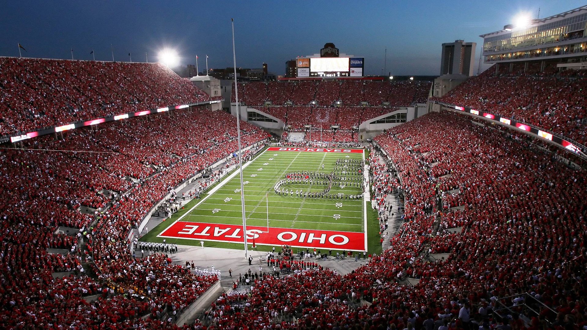 爱游戏在线-沙特鏖战利物浦，厄德高硬仗之王，当沙漠热浪撞上红色风暴