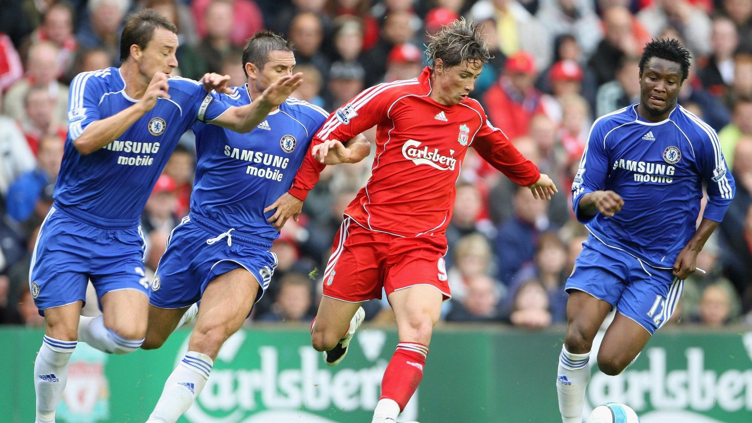 爱游戏娱乐-C罗爆发，当稳稳拿下成为伪命题，足球的永恒魅力何在？